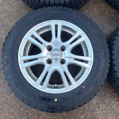 165/70R14 ホイール付スタッドレスタイヤ4本セットの画像