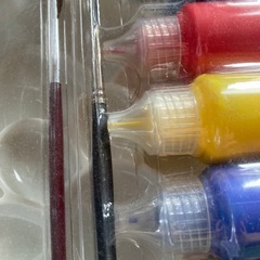 アクリル絵の具の画像