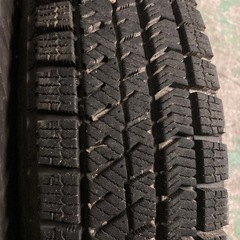 145/80R12 スタッドレスタイヤ　軽自動車　の画像
