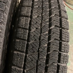 145/80R12 スタッドレスタイヤ　軽自動車　の画像