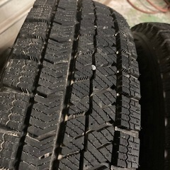 145/80R12 スタッドレスタイヤ　軽自動車　の画像