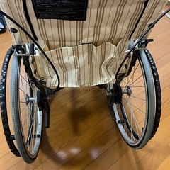 カワムラ　車椅子　の画像