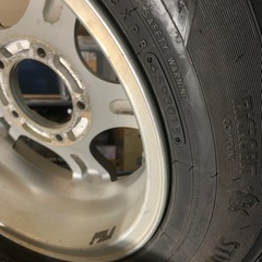 ジムニー　スタッドレス4本　アルミ付きの画像