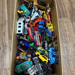 150台ほどミニカーの画像