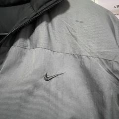 NIKE　ダウンジャケットの画像