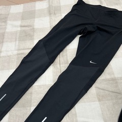 NIKE・ヨガスポーツウェア　Mの画像
