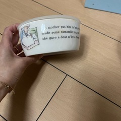 ピーターラビット電子レンジ対応容器2個セットの画像