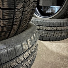 スタッドレスタイヤ 225/45R18 ブリジストン VRX2の画像