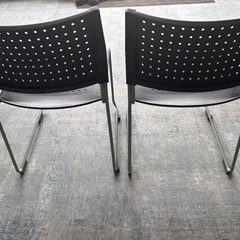 会議用イス　✖️ 2脚の画像