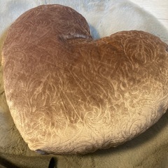 ハート型クッション２個の画像