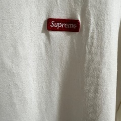 supreme small box logoの画像
