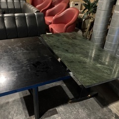 テーブル　スナック　居酒屋の画像