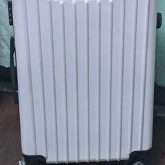 取引中 キャリーバッグ M サイズの画像