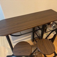 カウンターテーブルの画像