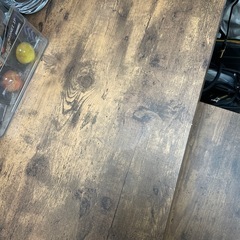 ダイニングテーブルの画像