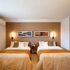 【住み込みスタッフ募集】明大前駅近くのアパートメントホテル/英語好き、スポーツ好き求むの画像