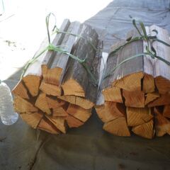 ■乾燥済み　薪 キャンプの焚き付けに最適 良く燃えます 約15kg 1028の画像