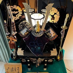 兜飾り　五月飾り　端午の節句　甲冑　鎧　無償にてお譲りしますの画像