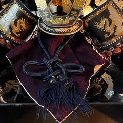 兜飾り　五月飾り　端午の節句　甲冑　鎧　無償にてお譲りしますの画像