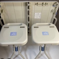 テーブル、イスの画像