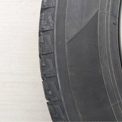 アルミホイール付きスタッドレスタイヤの画像