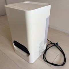 プラマイゼロ　加湿機能付セラミックファンヒーターの画像