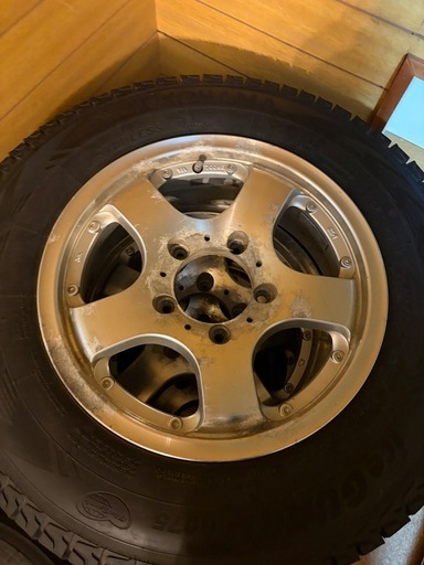 受け渡し者決定　スタッドレスタイヤホイールセット