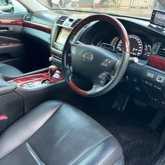 激安‼️‼️中期LS600h‼️低走行程度良好‼️‼️の画像