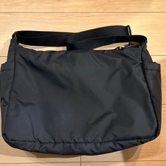 ユニクロ　
ショルダーバッグ の画像