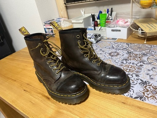 ドクターマーチン　ブーツ