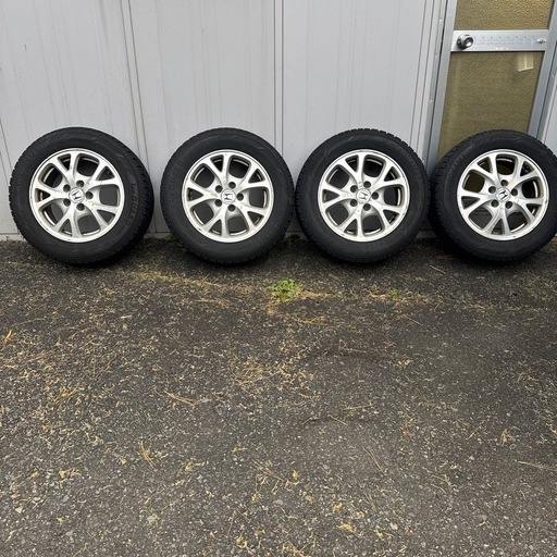 スタッドレス　ヨコハマ　16インチホイールセット