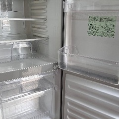 🟦冷蔵庫番号3 ユーイング 2015年製 大阪市内配達無料 保管場所での引取りは値引きしますの画像