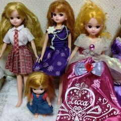 リカちゃん　ドレスルーム＆人形6個の画像