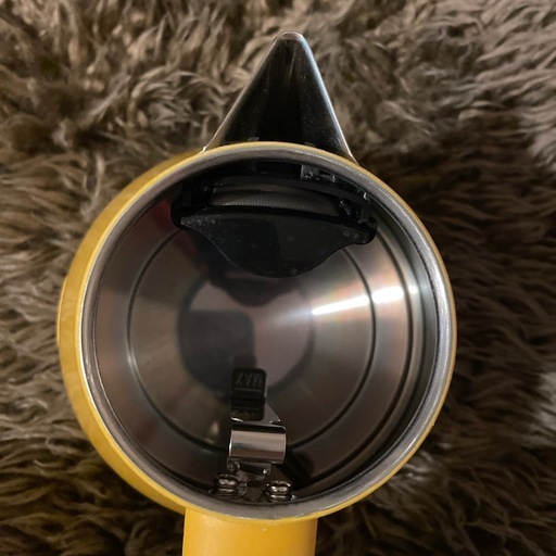 DeLonghi 電気ケトル イエロー　1.0L