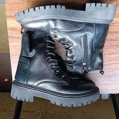 新品 22.5cm レディース ブーツ ブラック 厚底 シューズ ショートブーツ【B071-Z】の画像