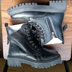 新品 22cm レディース ブーツ ブラック 厚底 シューズ ショートブーツ【B072-Z】の画像