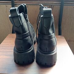 新品 23.5cm レディース ブーツ ブラック 厚底 シューズ ショートブーツ【B073-Z】の画像