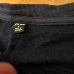 ユニクロ　カーディガン　Mサイズの画像