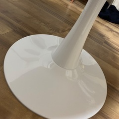 IKEA DOCKSTA  ダイニングテーブルの画像