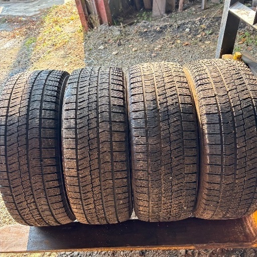 ブリザックVRX2 4本　中古