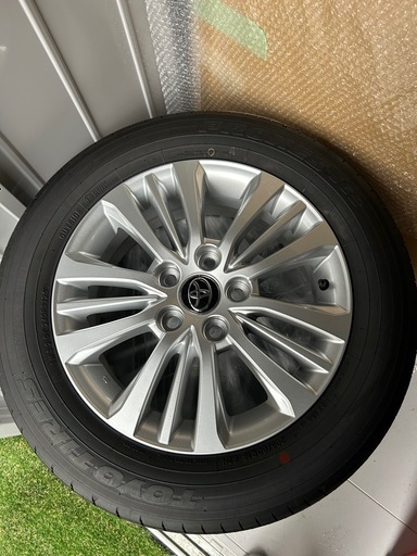 TOYO TIRES 新品 16インチ
サマータイヤ ホイールセット（205/60R16）
