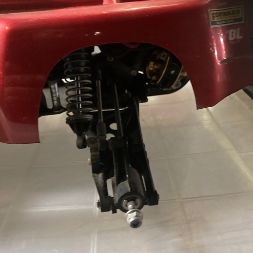 画像検索では　タミヤ電動ラジコン　コントロールカー　トヨタ　プリランナーみたいです