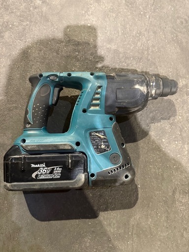 【おまけ多数】Makita 26mm充電式ハンマドリル HR261D マキタ