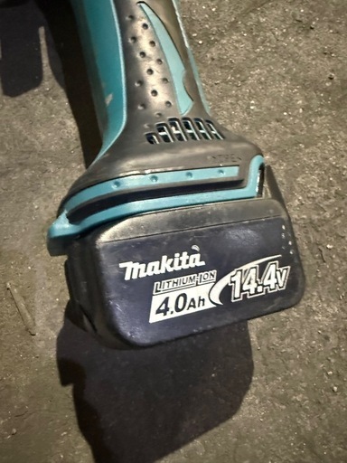 充電式ディスクグラインダmakita マキタ GA400D 100mm B付