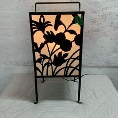 鉄行灯 鉄製 照明 和風 ランプ 通電確認済 インテリア おしゃれ 行灯照明 レトロ 鉄フレーム アイアン 照明器具 四角行灯 ① Y2344YGの画像