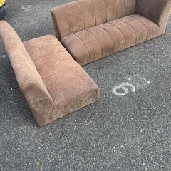 配送可能　3-4人掛けロー
ソファーの画像