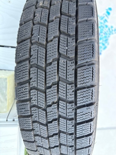 スタッドレスタイヤ