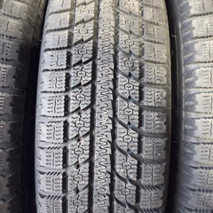 【中古】175/80R16 TOYO GSI5 オブザーブ　ジムニースタッドレス冬タイヤの画像