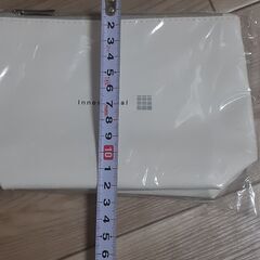 新品ポーチの画像