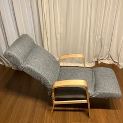 リクライニング グレー ダイニングチェアの画像